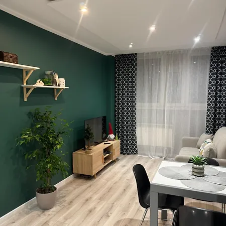 Apartment Niedurnego 38 *